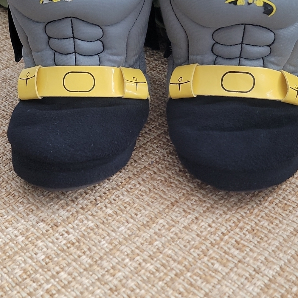 Batman Little Boys Slipper - Picture 3 of 11
